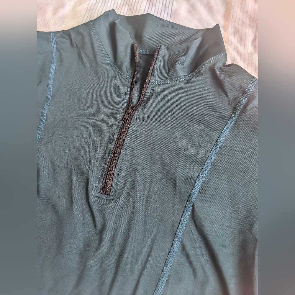 Forest Green Shein Workout Set - Picture 3 of 11
